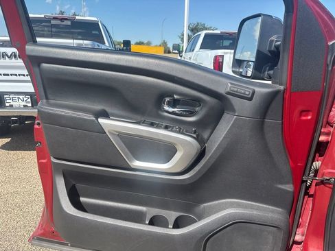 Used 2016 Nissan Titan SL AWD/4WD image 13