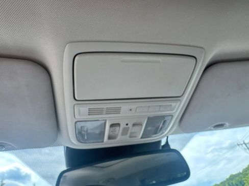 Used 2016 Honda CR-V Touring image 28