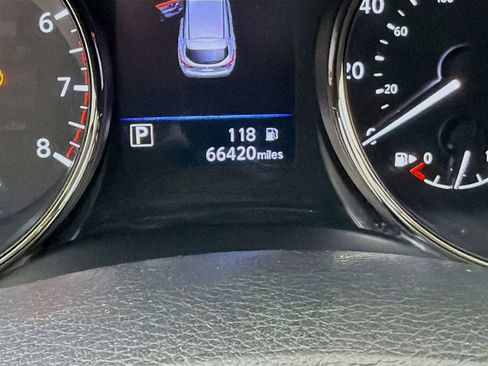 Used 2021 Nissan Rogue Sport S image 26