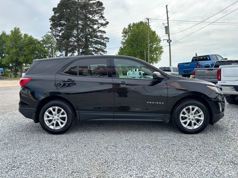Used 2019 Chevrolet Equinox LS w/ LS Convenience Package AWD/4WD image 6