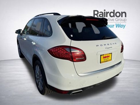 Used 2014 Porsche Cayenne w/ Basic Package image 6