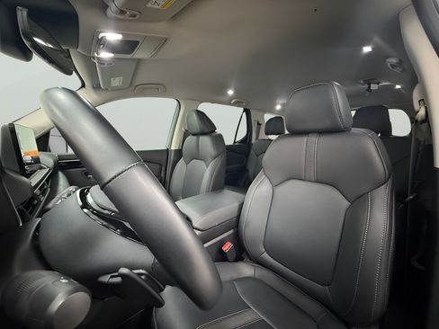 Used 2025 Honda Pilot EX-L image 12