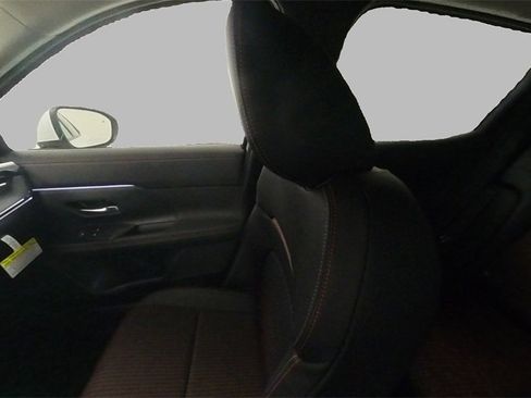 New 2025 Nissan Kicks SR w/ Illumination Package image 20