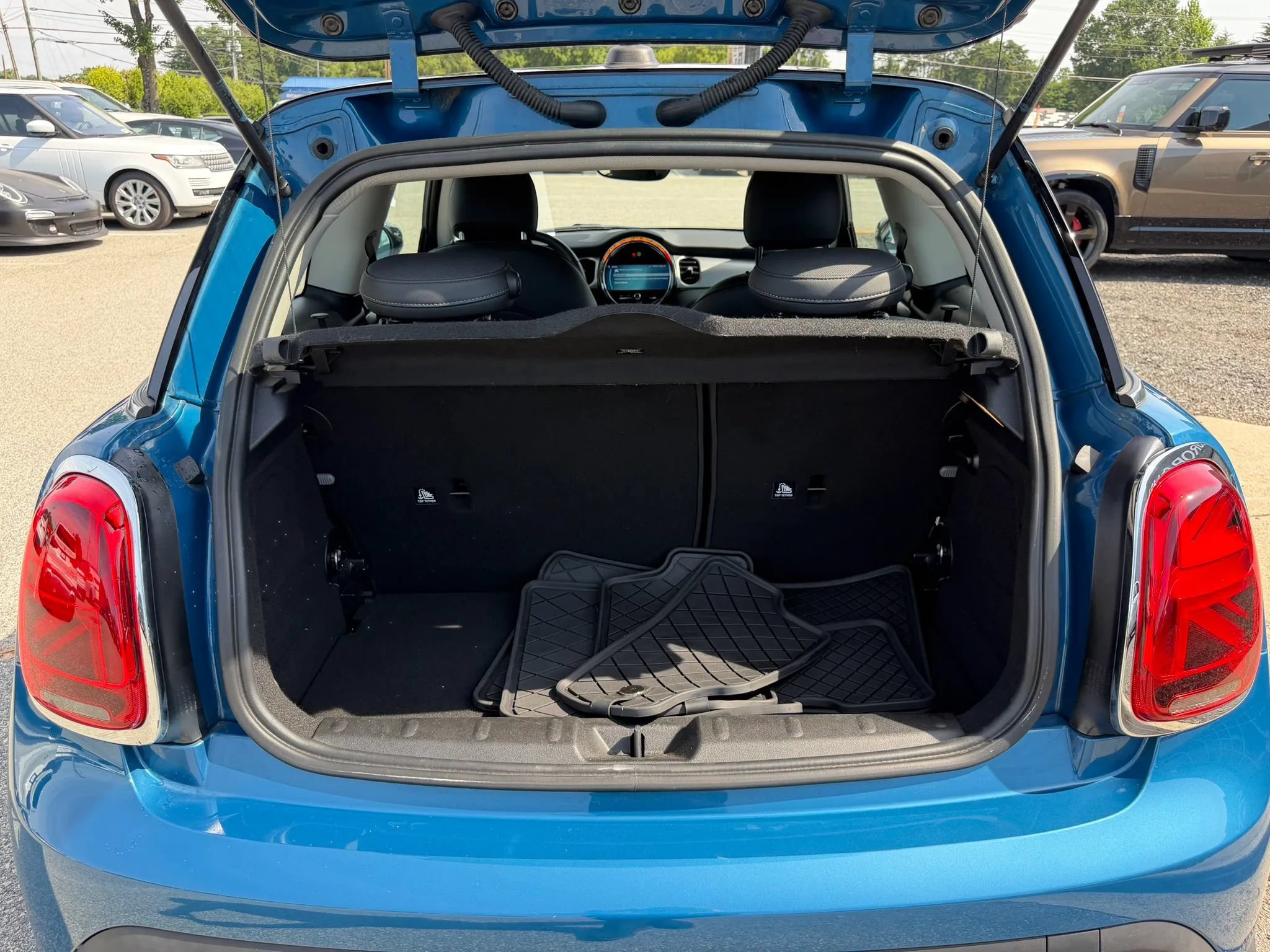 Used 2023 MINI Cooper 2-Door Hardtop FWD image 26
