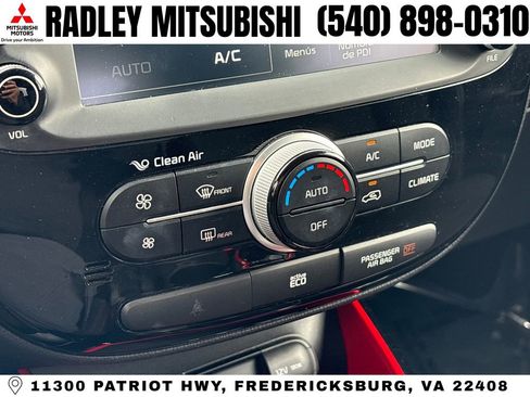 Used 2014 Kia Soul + FWD image 13