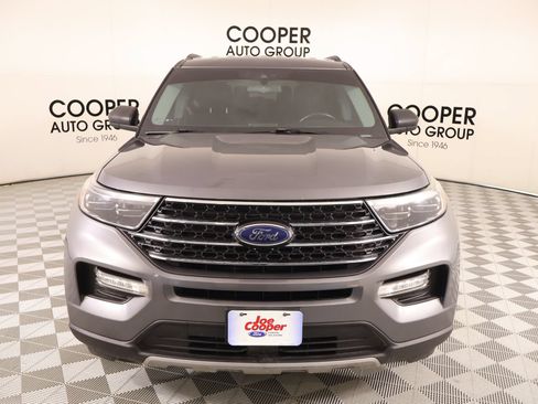 Used 2021 Ford Explorer XLT w/ Equipment Group 202A RWD image 10