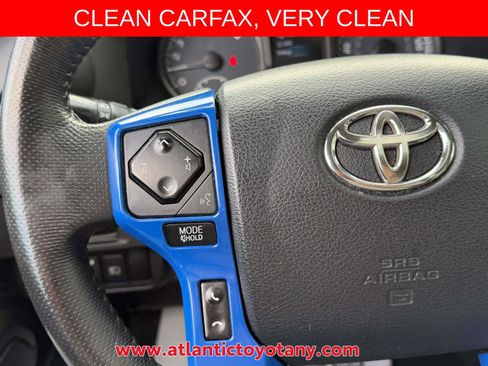 Used 2018 Toyota Tacoma TRD Sport AWD/4WD image 31