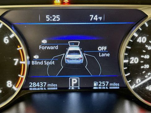 Used 2024 Nissan Altima 2.5 SL FWD image 19