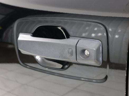 Used 2022 Nissan Titan PRO-4X w/ Pro-4x Convenience Package image 22