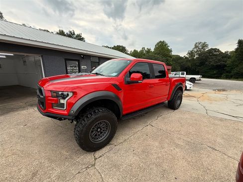 Used 2018 Ford F150 Raptor w/ Equipment Group 802A Luxury AWD/4WD image 1