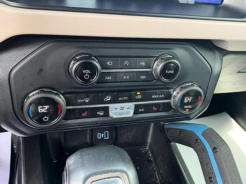 Used 2023 Ford Bronco Wildtrak AWD/4WD image 22