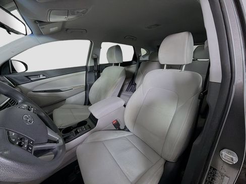 Used 2020 Hyundai Tucson Value FWD image 14