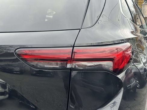 Used 2022 Buick Envision Preferred w/ Safety Package FWD image 10