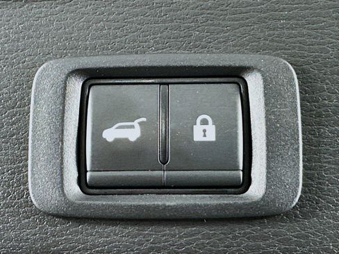 Used 2024 Mitsubishi Outlander SE image 31