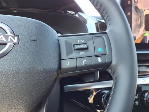 New 2026 Nissan Pathfinder Platinum AWD/4WD image 19
