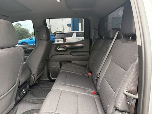 Used 2023 Chevrolet Silverado 1500 LT AWD/4WD image 9