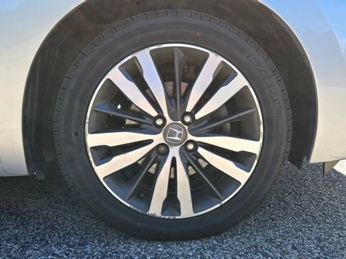 Used 2015 Honda Fit image 9