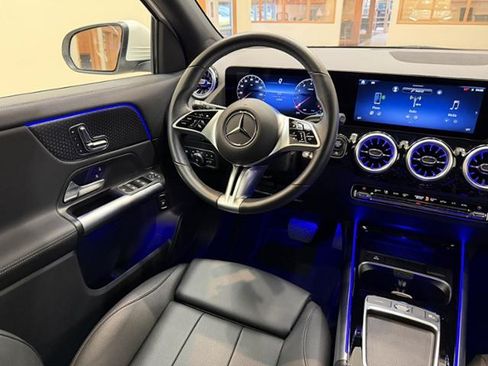 Used 2025 Mercedes-Benz GLA 250 image 8