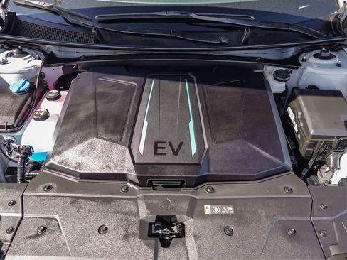 Used 2024 Hyundai Ioniq 5 SEL image 26