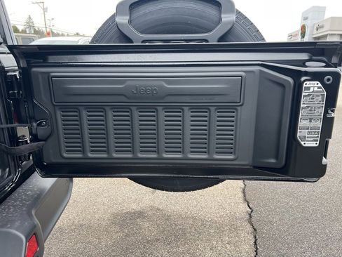 New 2026 Jeep Wrangler Sahara image 16