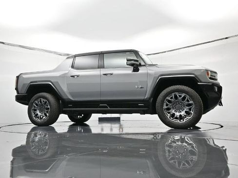New 2025 GMC Hummer EV 3X image 38