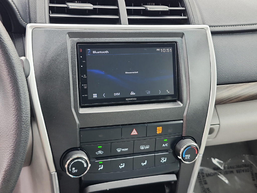 Used 2015 Toyota Camry LE FWD image 28
