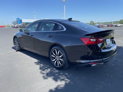 Used 2024 Chevrolet Malibu RS FWD image 3