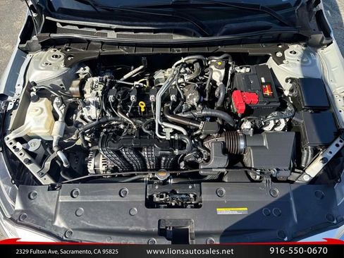 Used 2023 Nissan Altima 2.5 SV FWD image 12