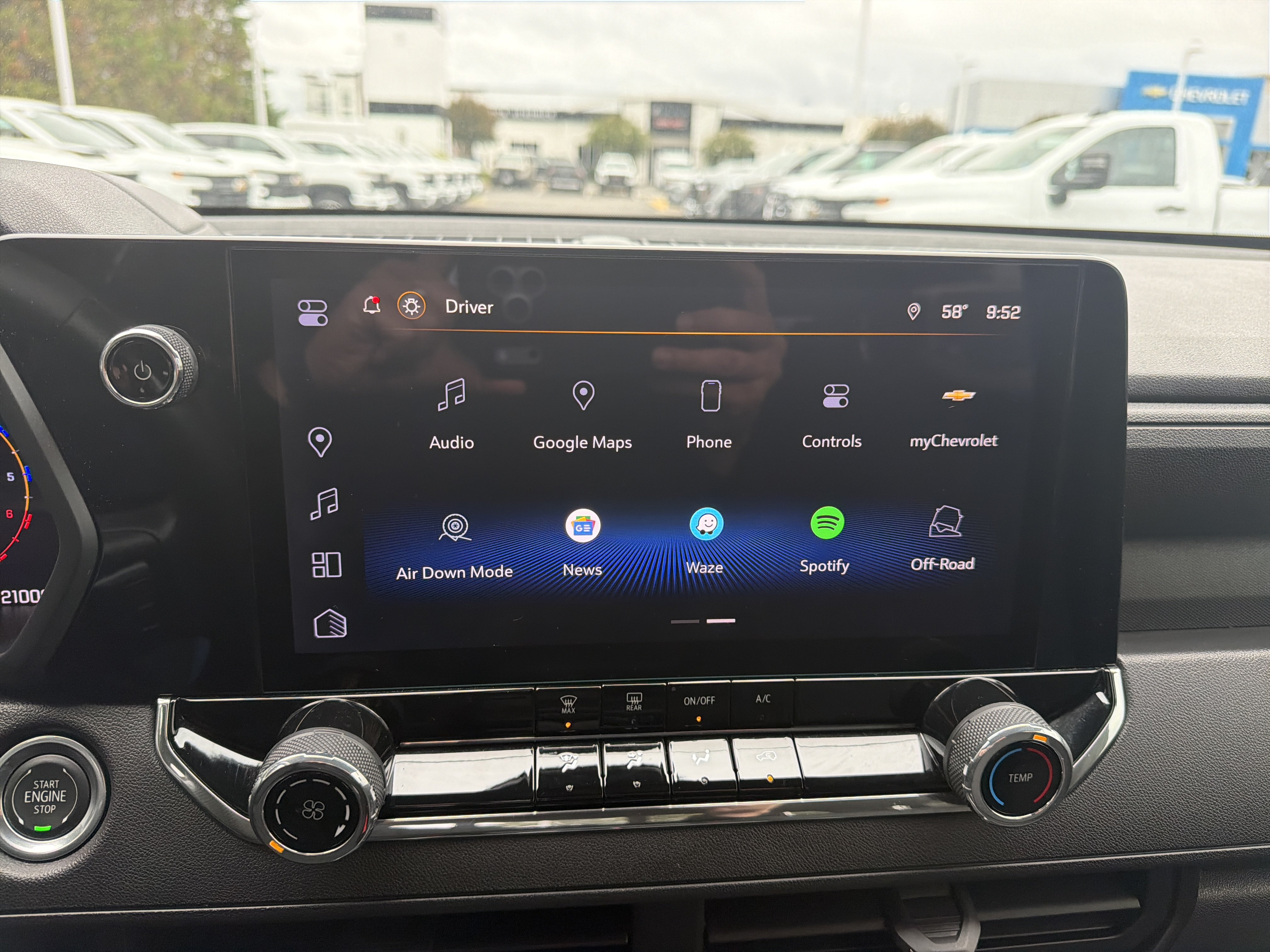 Used 2024 Chevrolet Colorado Trail Boss w/ Technology Package AWD/4WD image 23