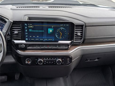 Used 2022 Chevrolet Silverado 1500 LT Trail Boss image 19