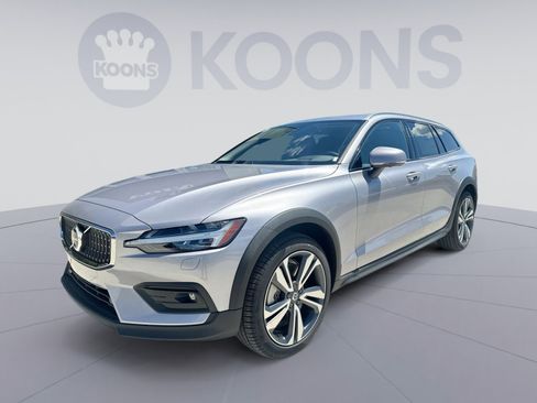 New 2026 Volvo V60 B5 Cross Country Plus w/ Protection Package Premier AWD/4WD image 1