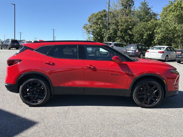 Used 2024 Chevrolet Blazer LT w/ Convenience Package FWD image 14