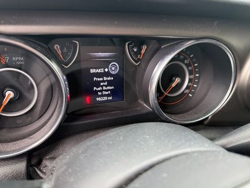 Used 2019 Jeep Wrangler Sport AWD/4WD image 11