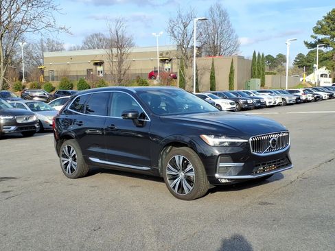 Used 2022 Volvo XC60 B5 Inscription w/ Protection Package Premier FWD image 1