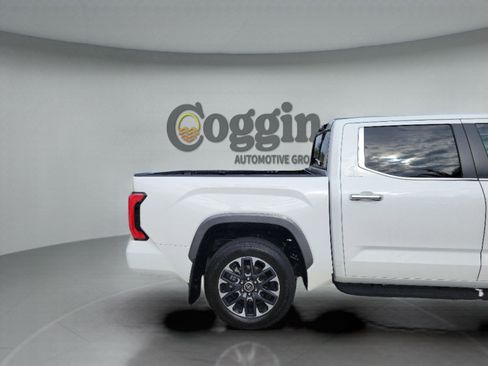 Used 2024 Toyota Tundra Limited AWD/4WD image 61
