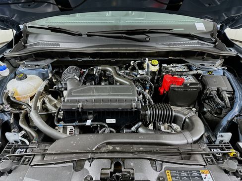 Used 2025 Ford Escape ST-Line image 31