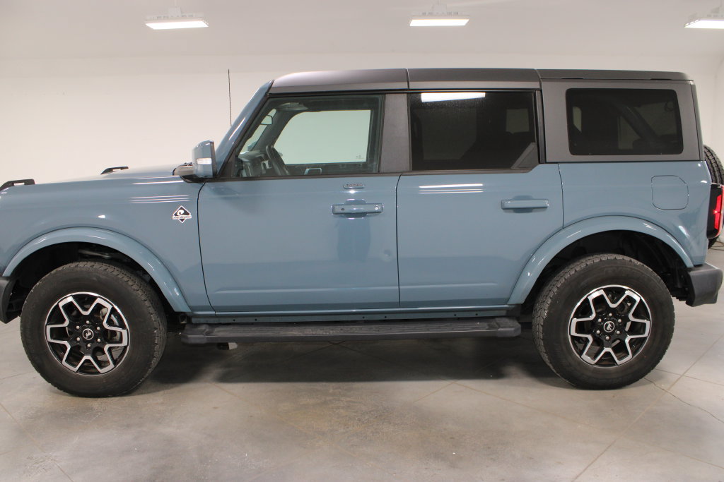 Used 2022 Ford Bronco Outer Banks AWD/4WD image 6