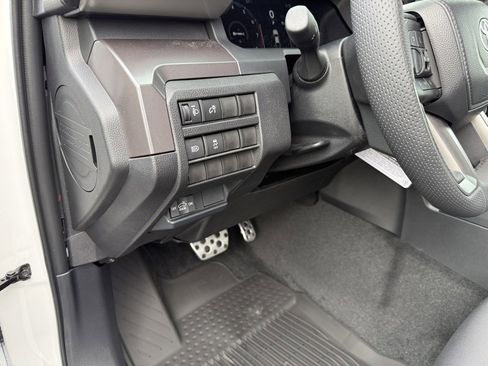 New 2025 Toyota Tacoma TRD Sport image 14