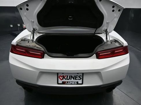 Used 2017 Chevrolet Camaro LT w/ Technology Package image 9