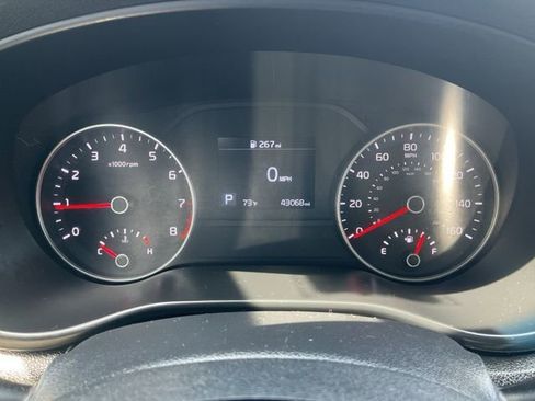 Used 2020 Kia Sportage LX image 12