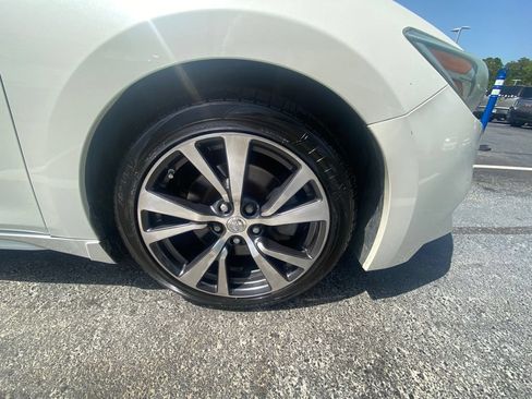 Used 2017 Nissan Maxima 3.5 SL FWD image 31