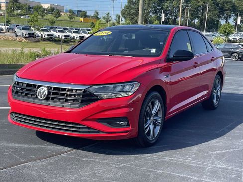 Used 2019 Volkswagen Jetta R-Line w/ R-Line Cold Weather Package FWD image 3
