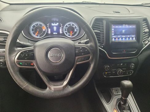 Used 2019 Jeep Cherokee Latitude w/ Popular Appearance Group FWD image 22