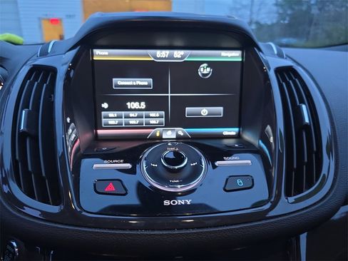 Used 2015 Ford Escape Titanium w/ Equipment Group 301A image 16