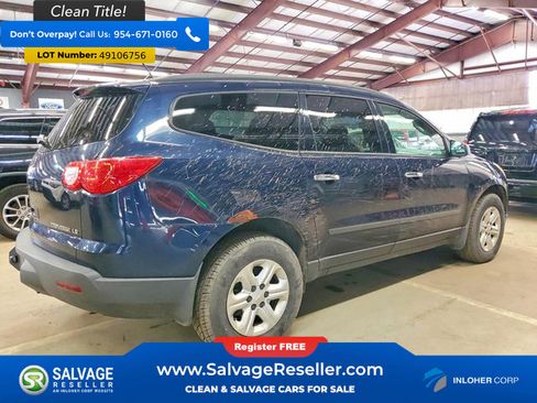 Used 2012 Chevrolet Traverse LS image 4