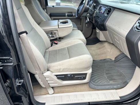 Used 2008 Ford F250 XLT image 16