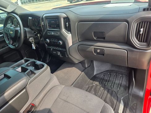 Certified 2022 Chevrolet Silverado 1500 Custom RWD image 24