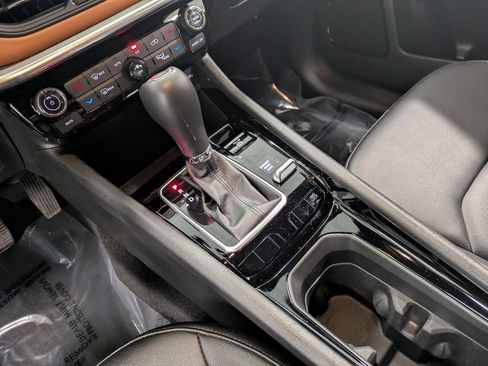 Used 2024 Jeep Compass Limited image 14