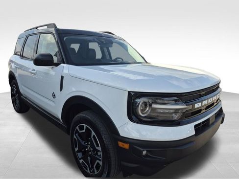 Used 2021 Ford Bronco Sport Outer Banks w/ Outer Banks Package (96D) image 7