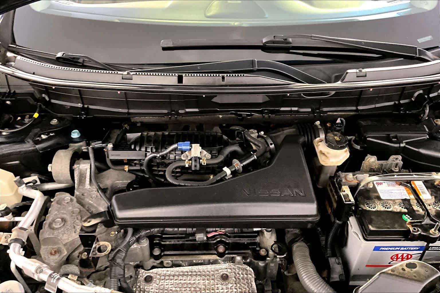 Used 2018 Nissan Rogue SV w/ Sun & Sound Touring Package AWD/4WD image 30